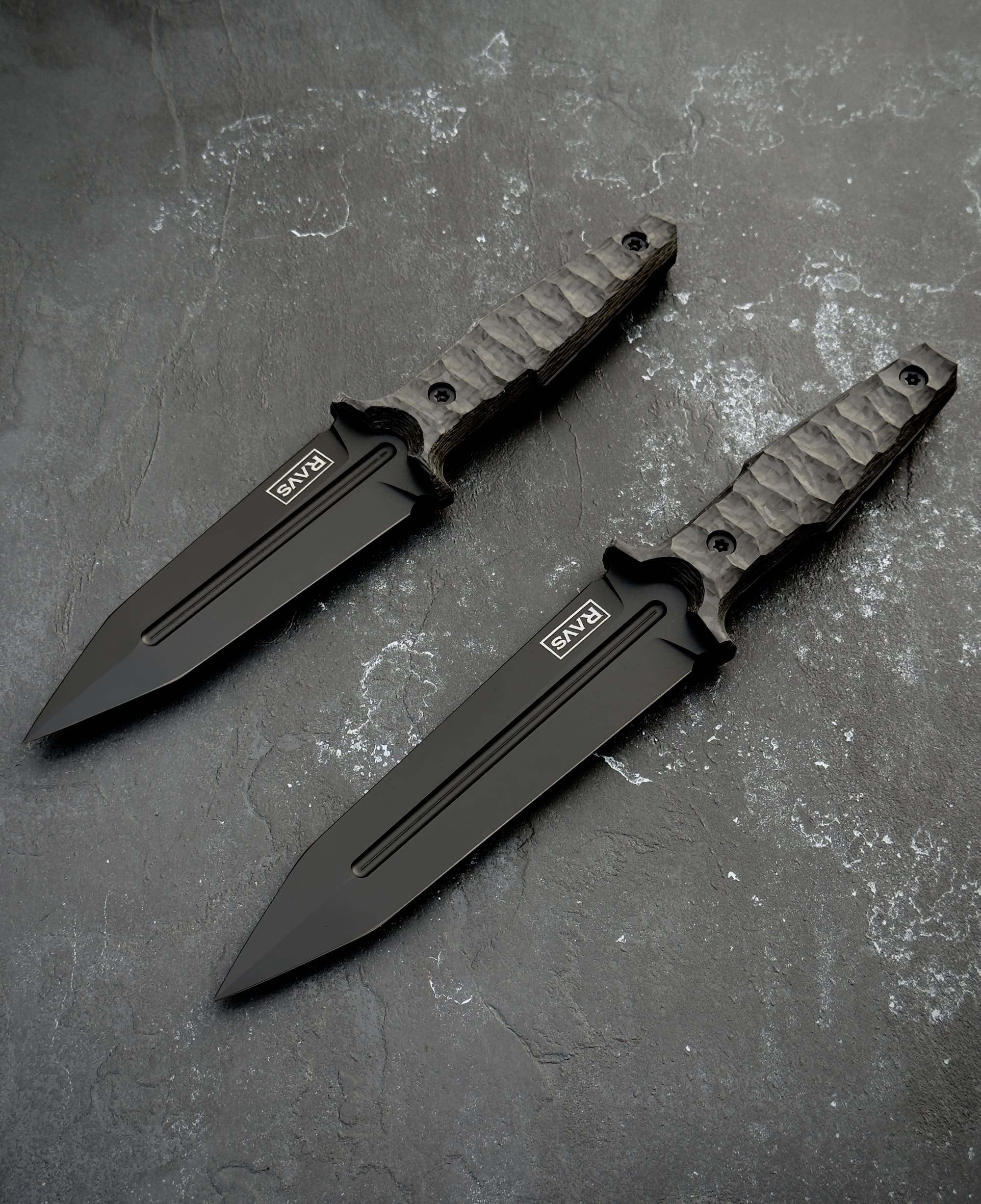 Spectra Dagger - G10 handle